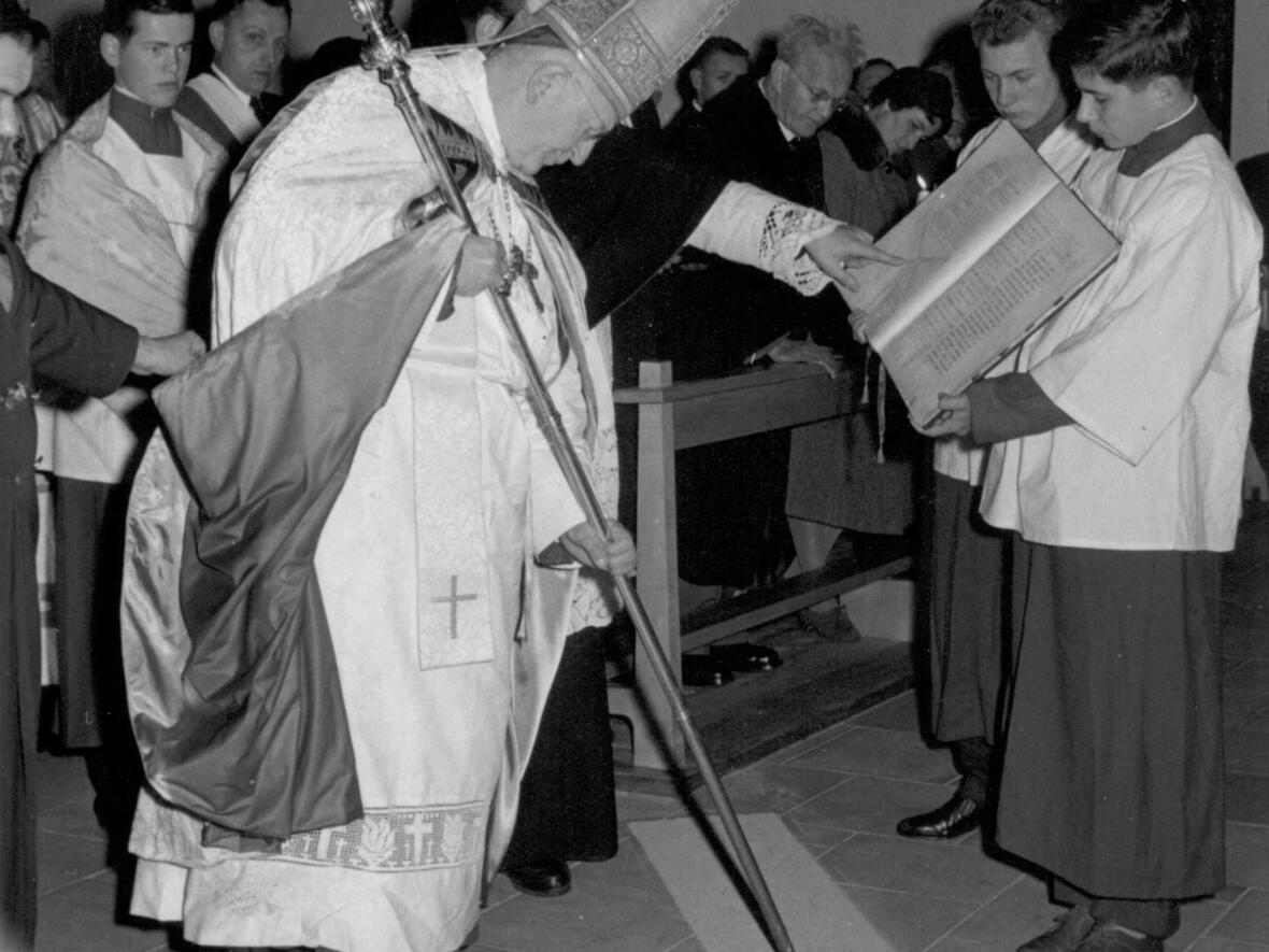 Feierliche Weihe und Indienststellung der Kirche