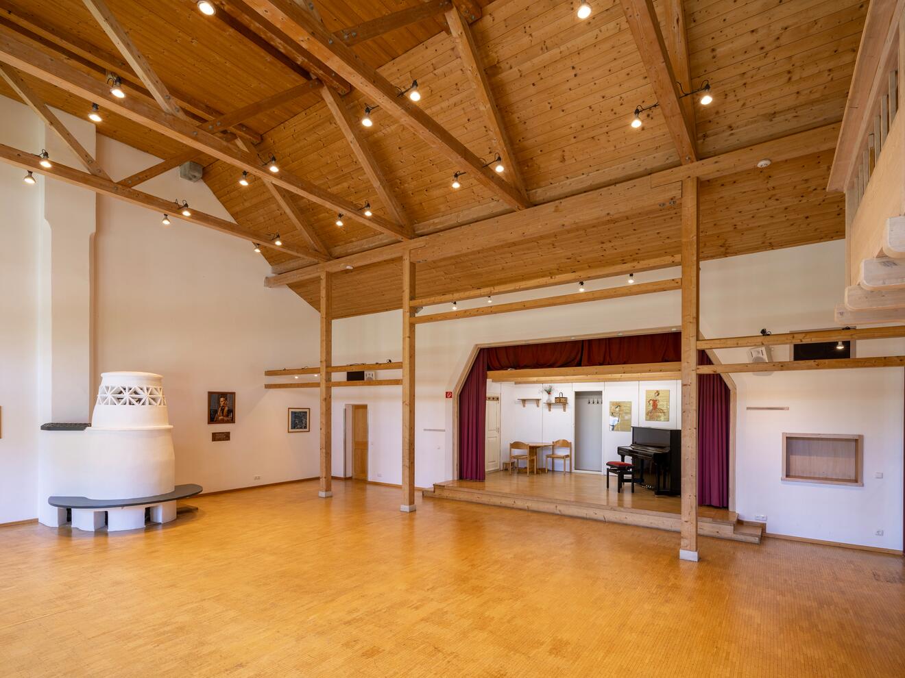 Saal (Rupert-Mayer-Haus) Innenansicht 3