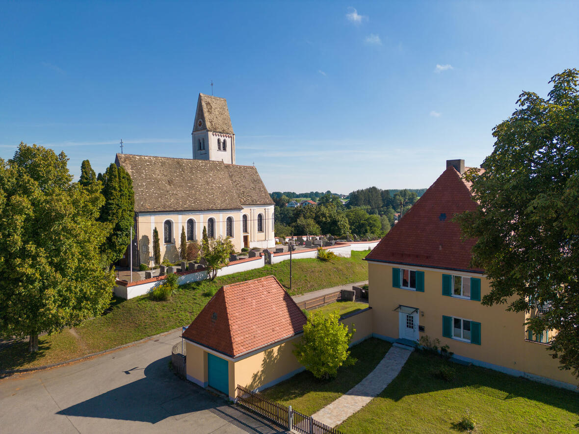 b0610e_oberfinning-pfarrkirche-heilig-kreuz_la