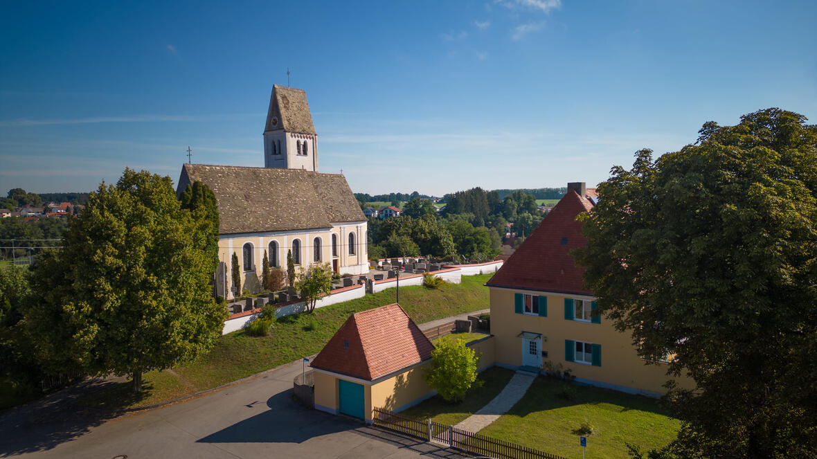 b0610d_oberfinning-pfarrkirche-heilig-kreuz_la
