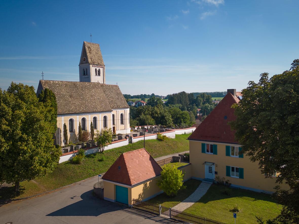 b0610d_oberfinning-pfarrkirche-heilig-kreuz_la