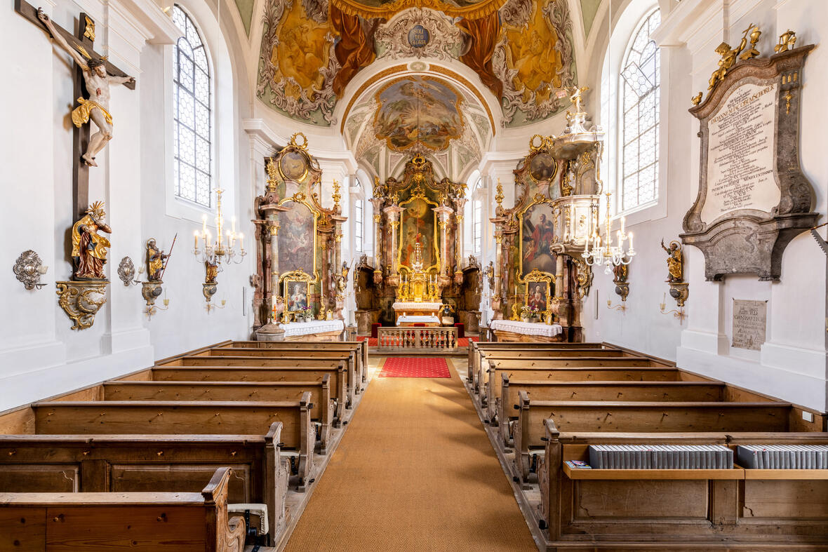 1401_eching-pfarrkirche-st-peter-und-paul-und-pfarrzentrum-jakob-schorer-haus