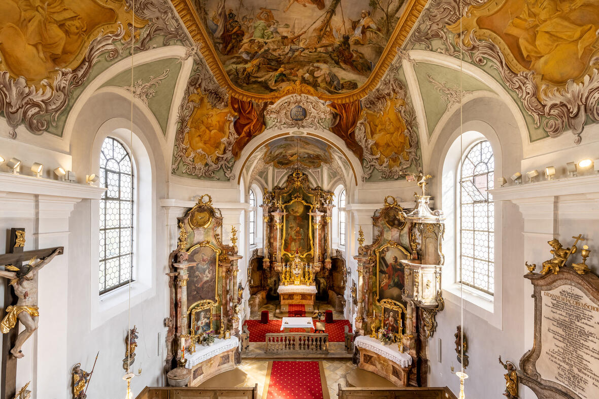 1402_eching-pfarrkirche-st-peter-und-paul-und-pfarrzentrum-jakob-schorer-haus